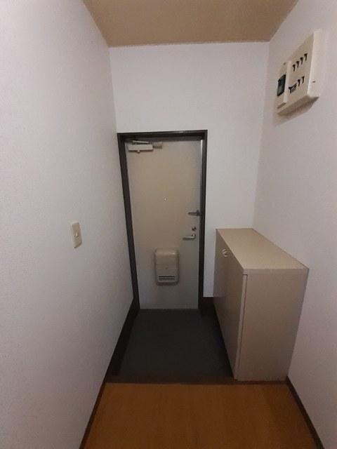 ノースタウンＢ（102） 玄関