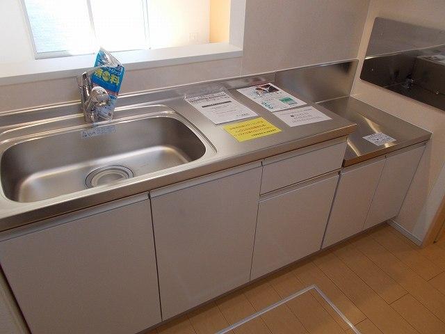 ノースヴィレッジⅣ　Ａ（101） キッチン