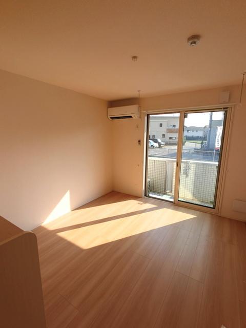 エステイトＺＥＮ　Ｃ（102） 部屋画像