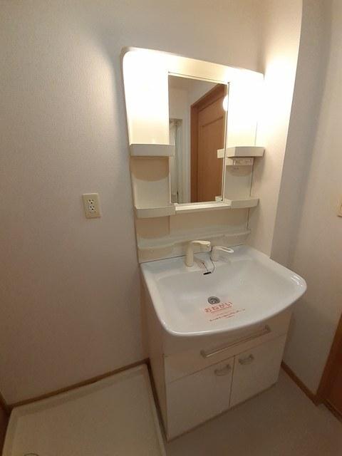 Ｇｒａｎｄ　Ｌｅａｇａ（704） 洗面