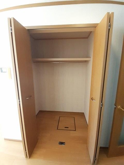 サンセールメゾン（101） 収納