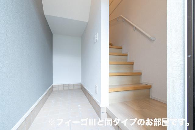 クラール　島野　Ａ（301） 玄関