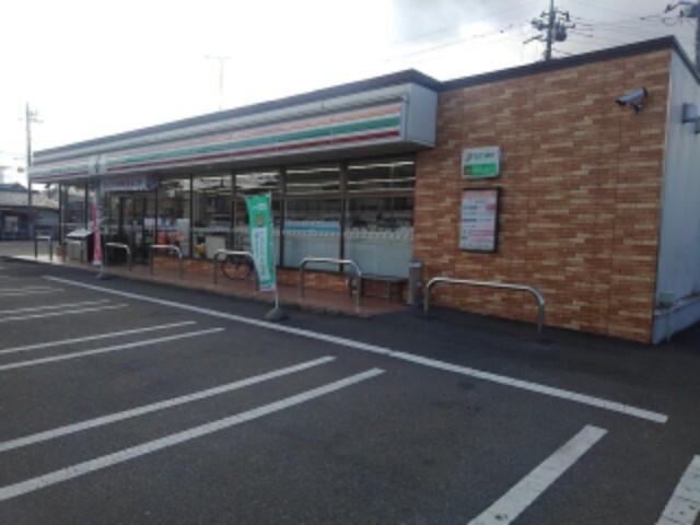セブンイレブン貝沢町店：500m