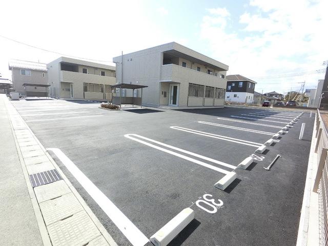 コンフォートレジデンス　Ａ（103） 駐車場