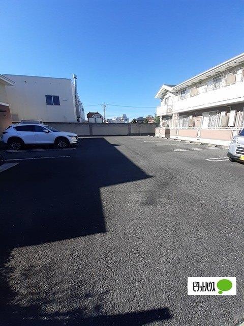 サンセールメゾン（101） 駐車場