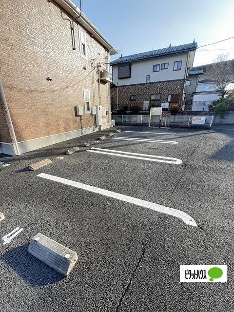 スターアリスⅥ（204） 駐車場