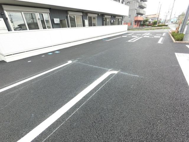 フェリス（302） 駐車場