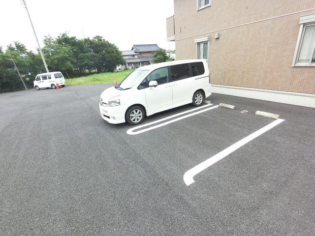 グランジェ　Ⅰ（102） 駐車場