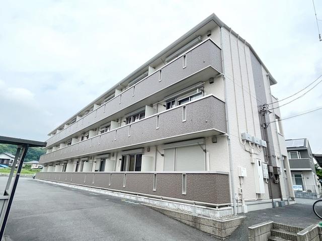 マリオーネ八千代（303） 外観