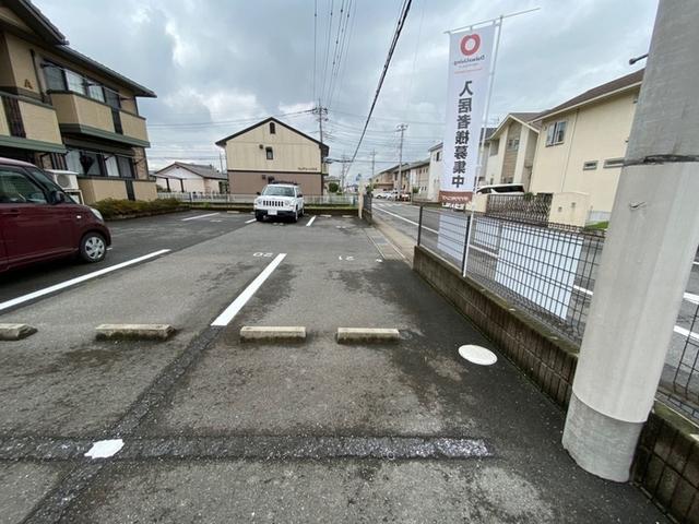 ニューポワール　Ａ/Ｂ/Ｃ（A201） 駐車場
