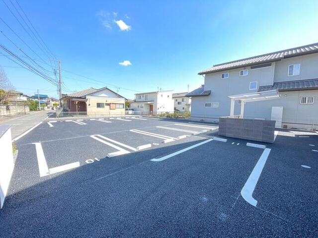 ベルネーレ（101） 駐車場