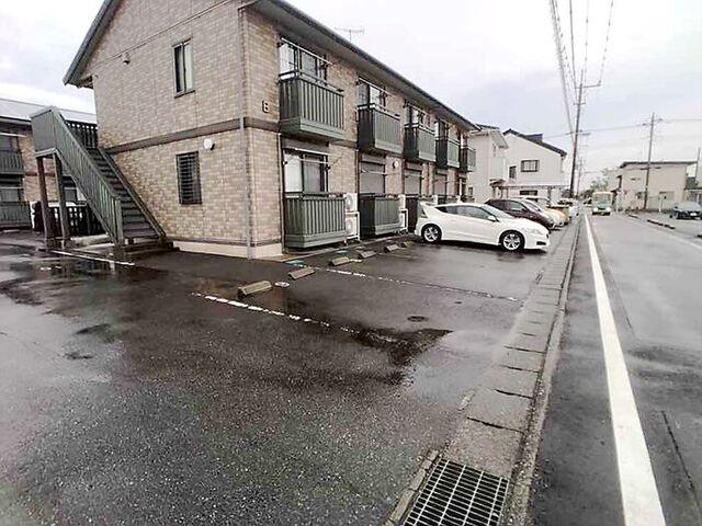 アンジェリーク　Ａ（103） 駐車場