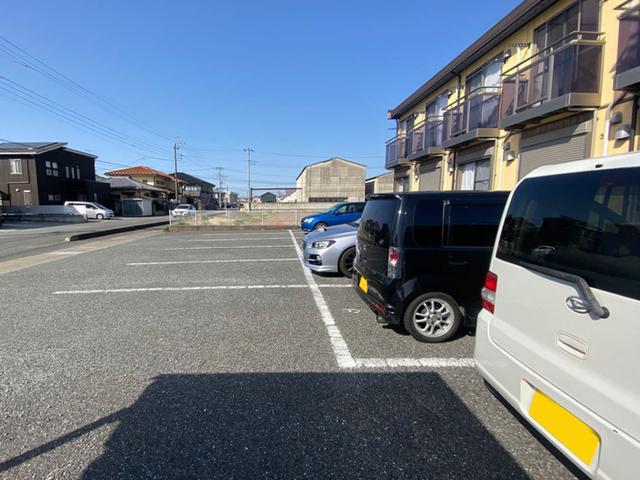 リビオンＨ＆Ｍ（104） 駐車場