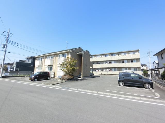 ヴィラ フォレスタ　Ａ（305） 駐車場