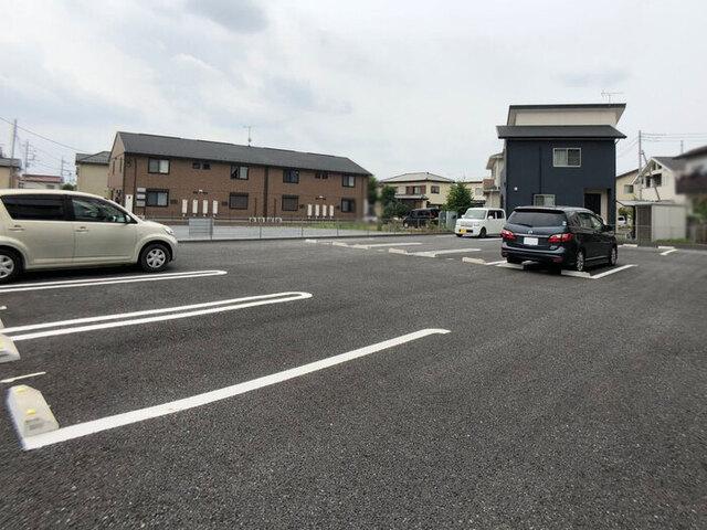 フェニックス（103） 駐車場