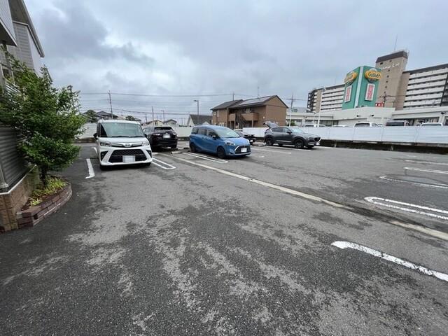 セジュール ソフィア（102） 駐車場