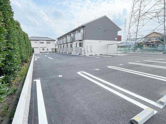 どんぐり３号（207） 駐車場