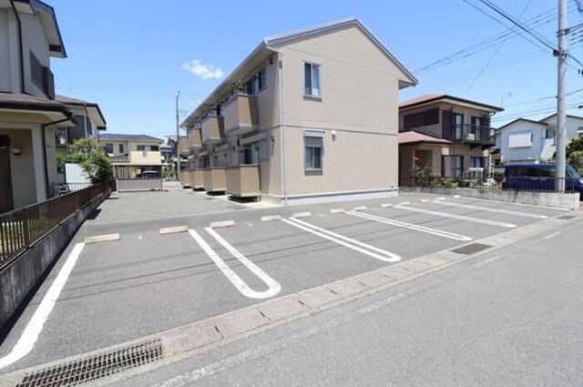 サンモール（105） 駐車場