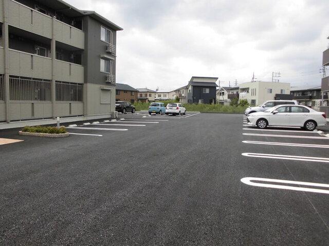 スクエア　Ｃ（306） 駐車場