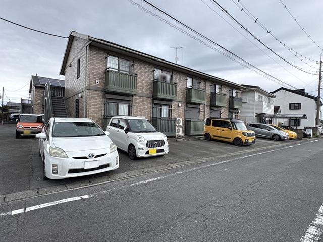 アンジェリーク　Ｂ（102） 駐車場