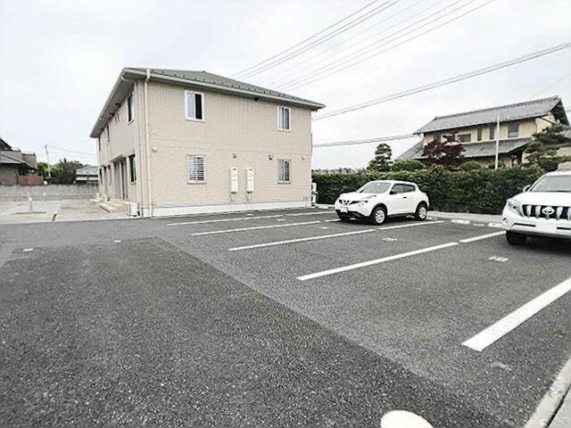 サンクブランシュ　Ａ（201） 駐車場
