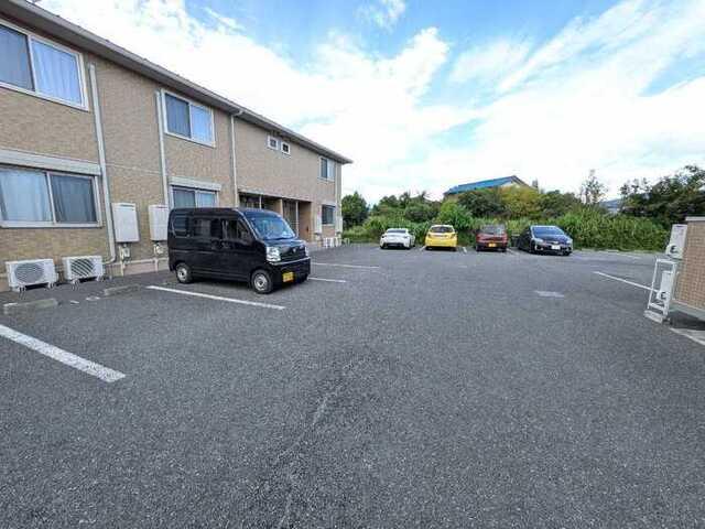 コンフォート　Ａ（A205） 駐車場
