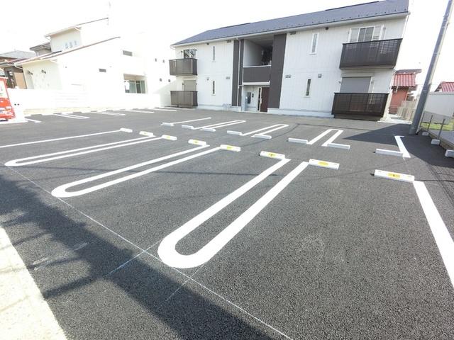 МＮハウス中居（202） 駐車場