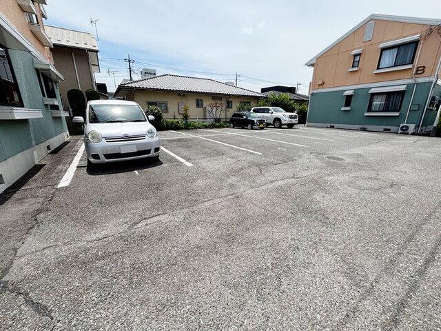 笠原ハイツ　Ａ（102） 駐車場