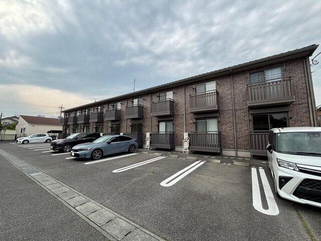 ｍｏｄｉｓｈ　Ⅱ（110） 駐車場