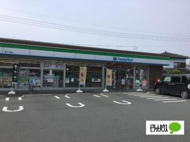 ファミリーマート富士今泉店：686m