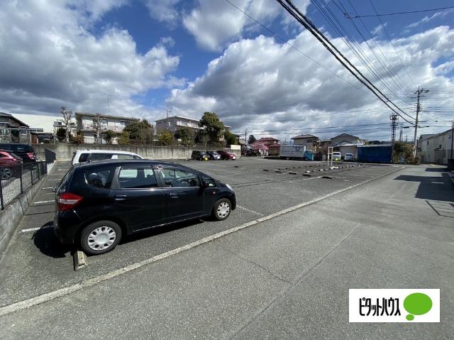 富士宮市万野原新田３１６２−１駐車場 駐車場