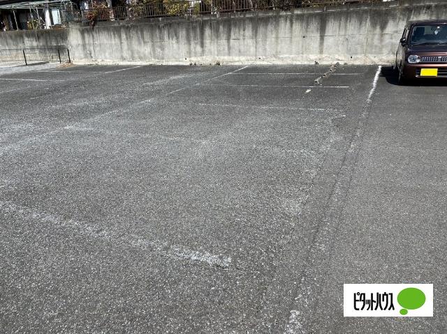 富士宮市万野原新田３１６２−１駐車場 駐車場