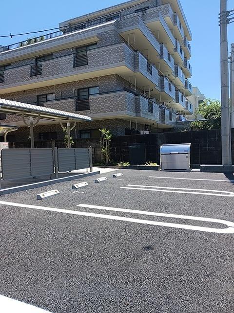 エイス　クラウディア（105） 駐車場