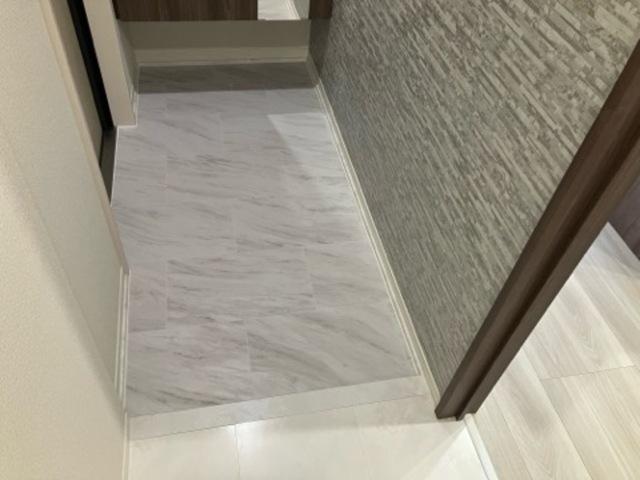 Emiry白銀（201） 玄関