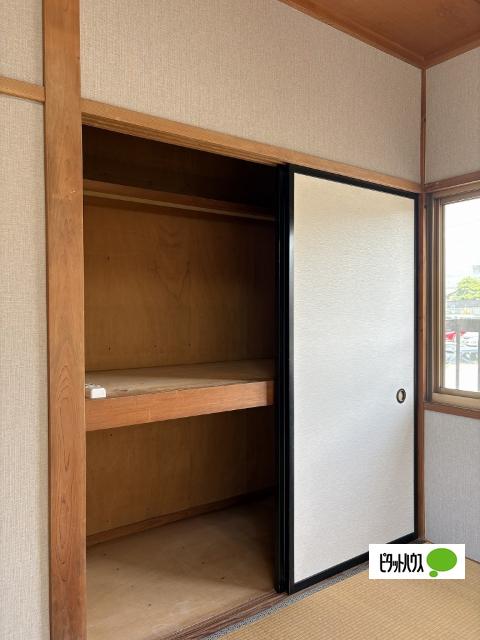 大淵戸建 収納