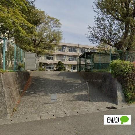 富士宮市立富士見小学校：1340m