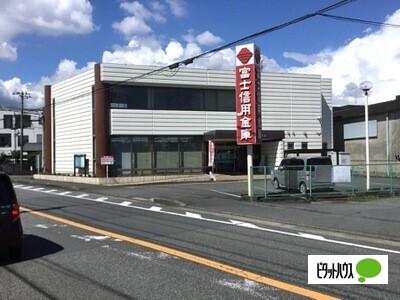 富士信用金庫八幡町支店：432m