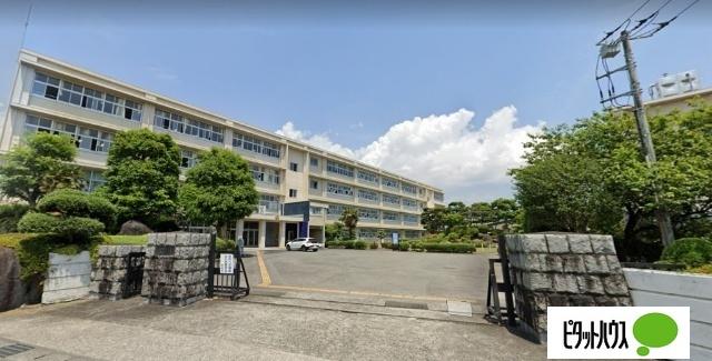 静岡県立裾野高校：1217m