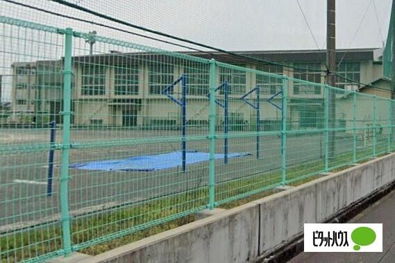 富士宮市立富士宮第四中学校：384m