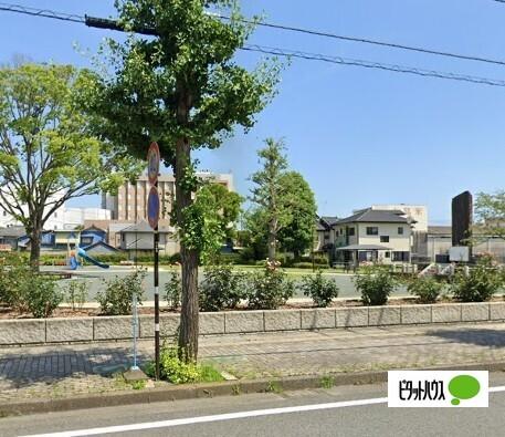 南町公園：916m