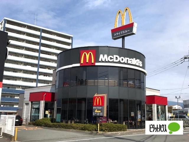 マクドナルド黄瀬川店：411m