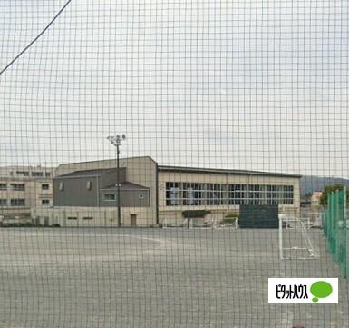 富士宮市立富士宮第二中学校：1548m