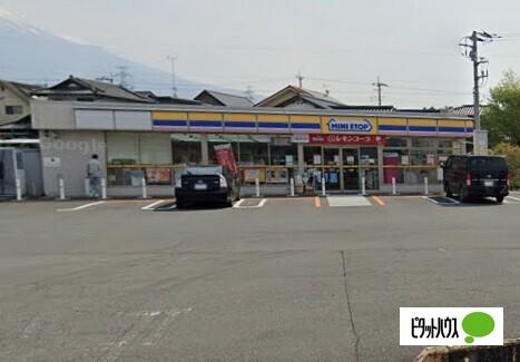 ミニストップ富士宮宮原店：922m