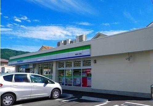 ファミリーマート 御殿場北久原：650m