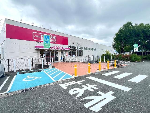 マックスバリュ富士宮万野原店：757m