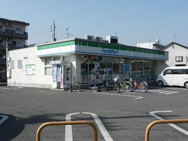 ファミリーマート押切北店：559m