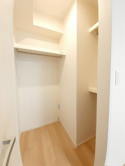 オーロラ　ヴィレッジⅡ（102） 収納