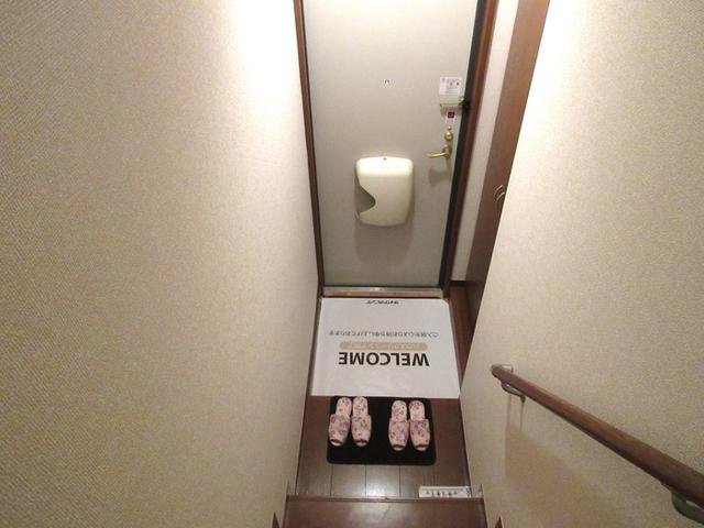 ローズコートＳＵＧＩＹＡＭＡ（205） 玄関