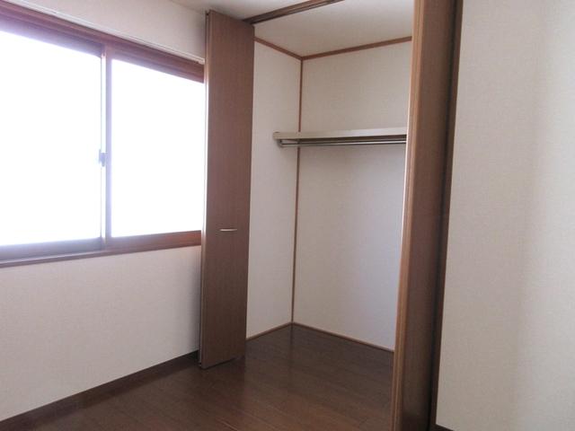 ローズコートＳＵＧＩＹＡＭＡ（205） 収納