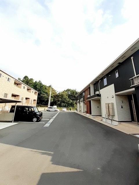 マウントオータムⅡ（203） 駐車場